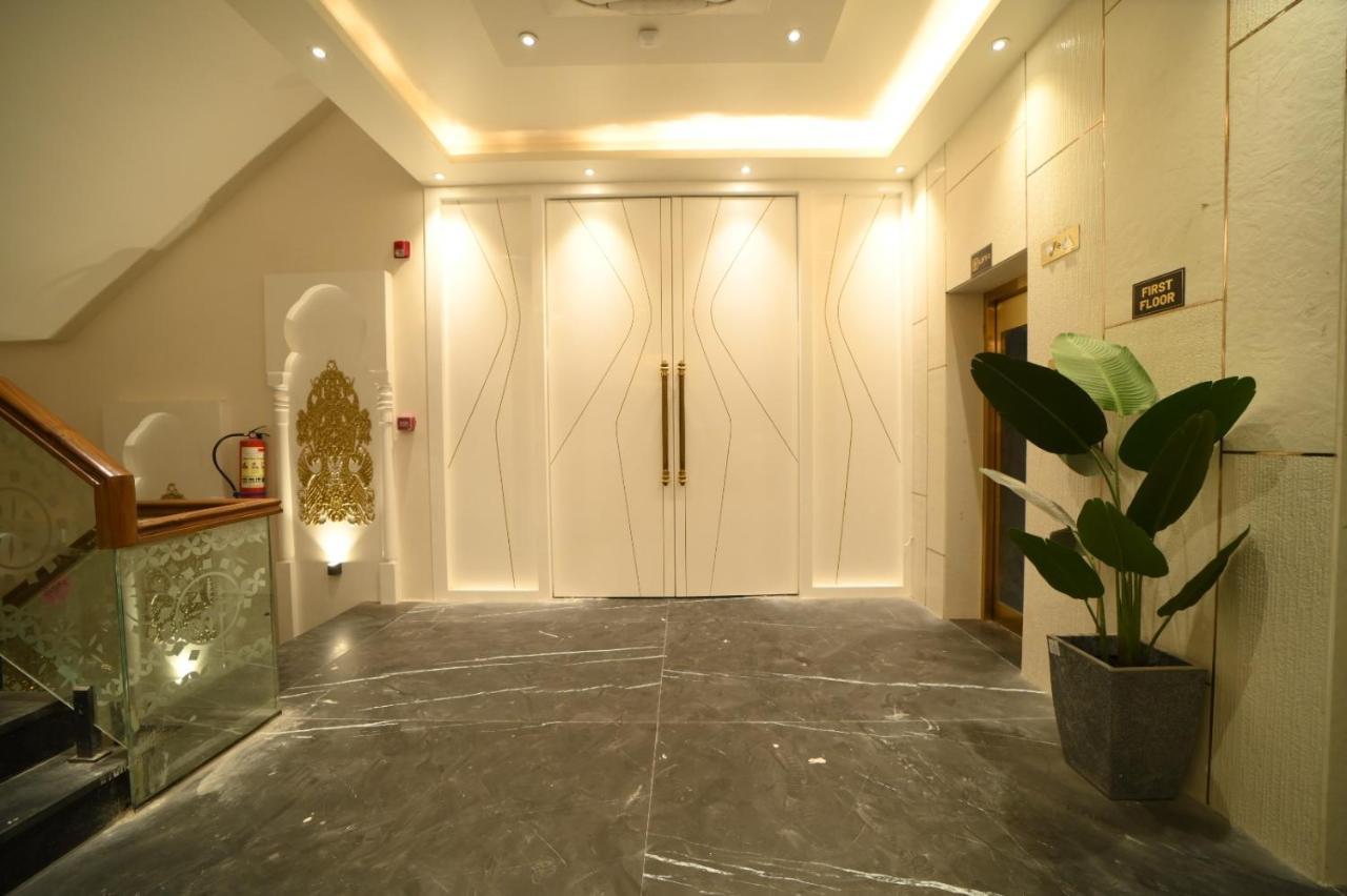 Hotel Gold In Leaf Alīgarh エクステリア 写真